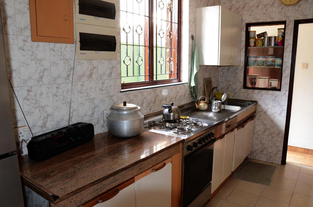 Gondolas Holiday Lanka Ragama Εξωτερικό φωτογραφία